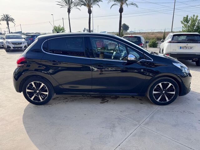 PEUGEOT 208 TECH 1.2 E-THP LPG AUTO SPANISH LHD IN SPAIN 70000 MILES SUPER 2019
